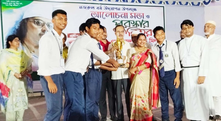 গাজীপুরের কালীগঞ্জে নজরুল বর্ষের আলোচনা সভা ও পুরস্কার বিতরণ, বৈষম্যহীন সমাজ গড়ার আহ্বান